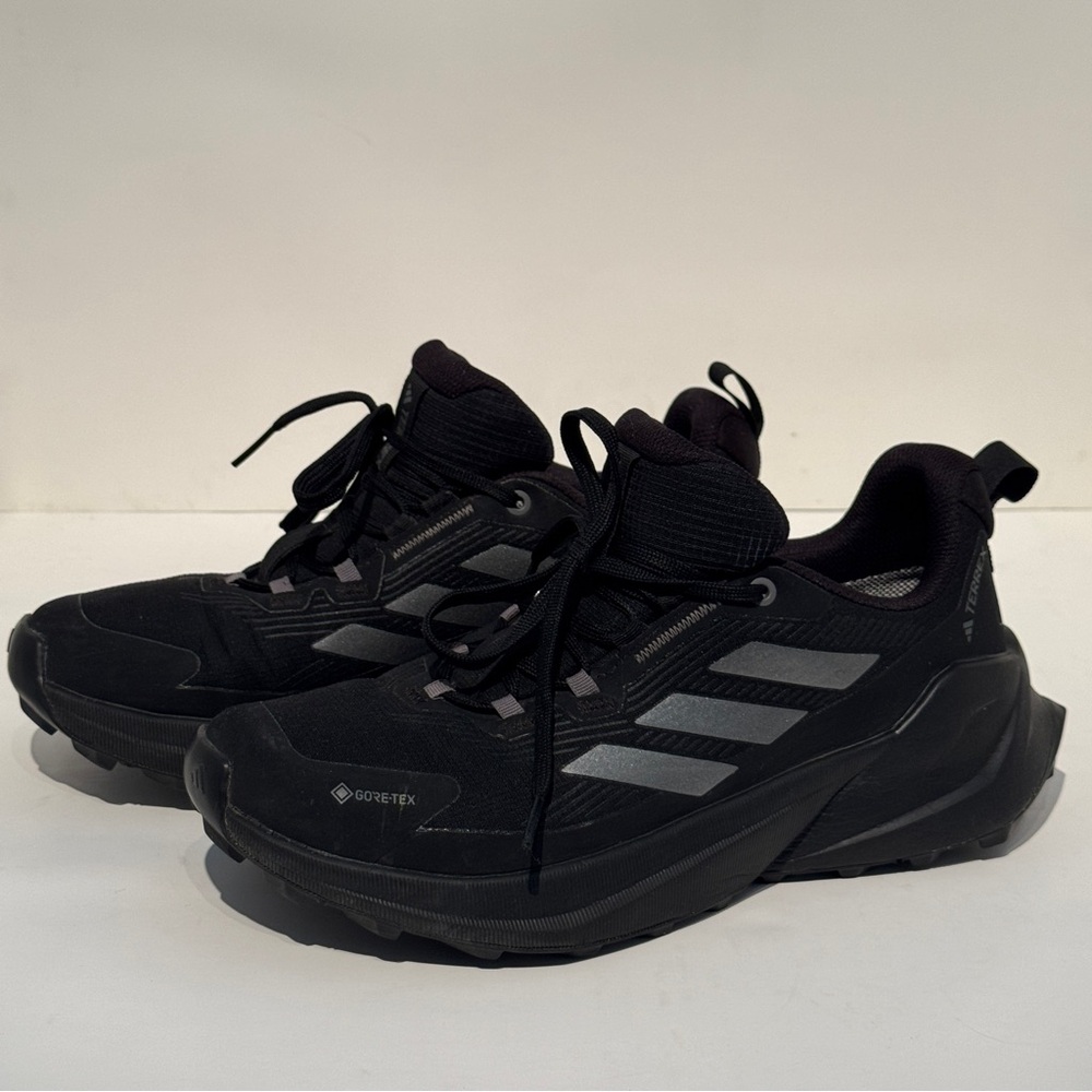 adidas Black Women's Trail Running Shoes with Reflective Stripes